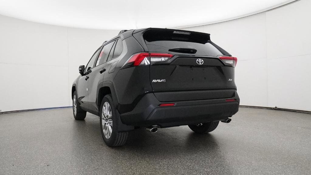 Thumbnail: 2025 Toyota RAV4 - 28