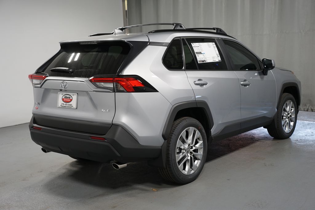 Thumbnail: 2025 Toyota RAV4 - 8