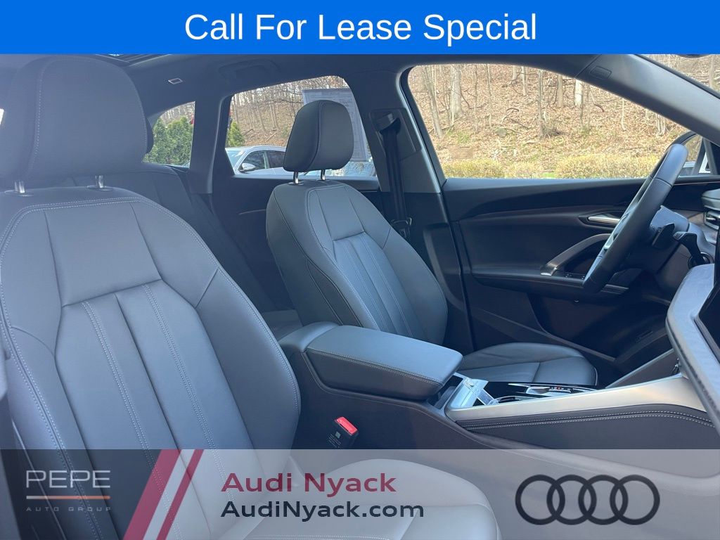 Used 2025 White Audi  image 18