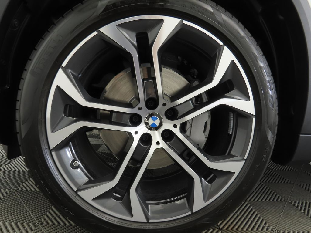 2026 BMW X5 sDrive40i 30