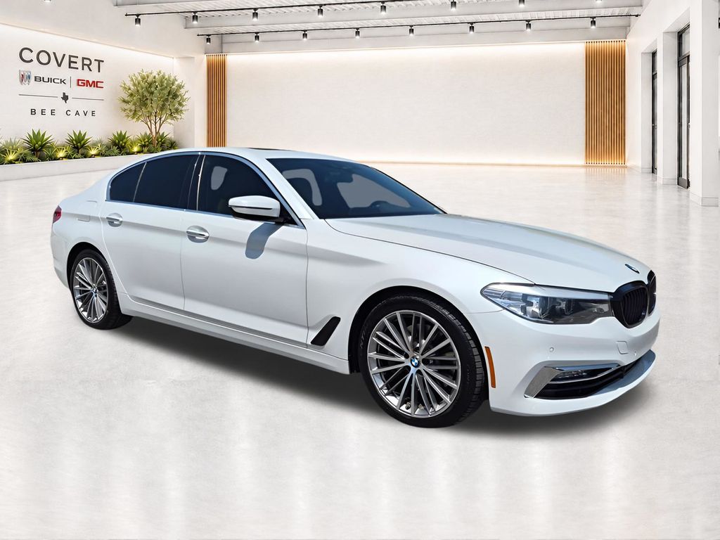 White Metallic 2018 BMW 5 Series Sedan Rear-Wheel Drive 8-Speed Automatic