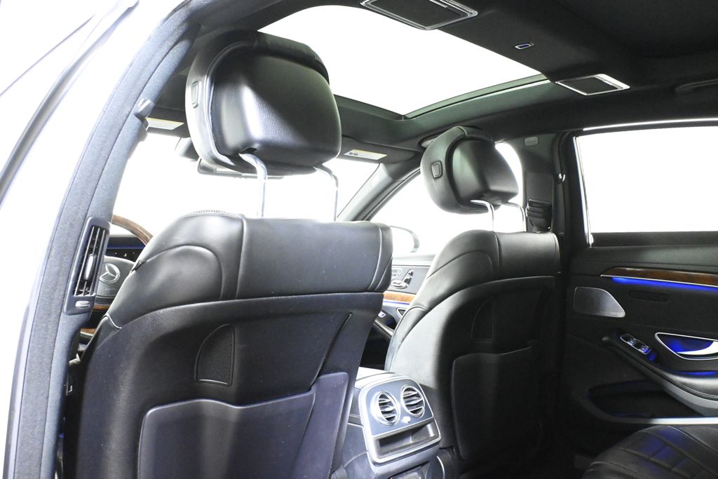 Thumbnail: 2016 Mercedes-Benz S-Class - 31