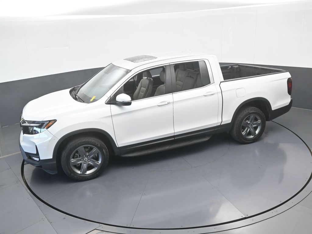 Used 2023 Platinum White Pearl Honda RTL image 53