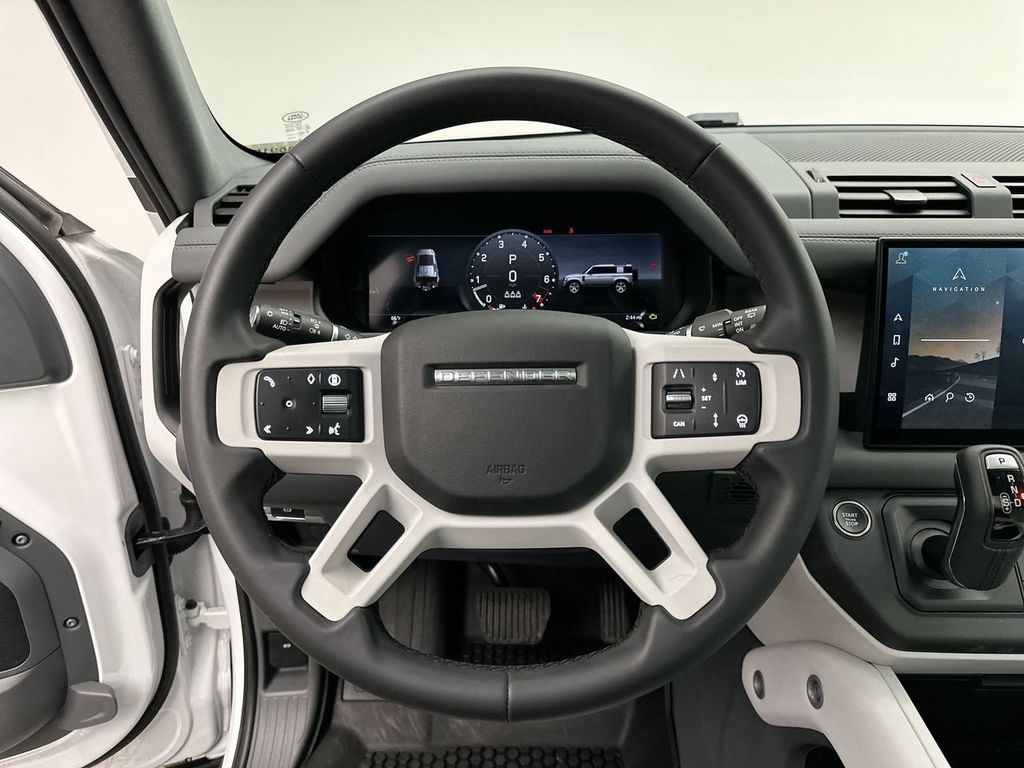 Thumbnail: 2025 Land Rover Defender - 30