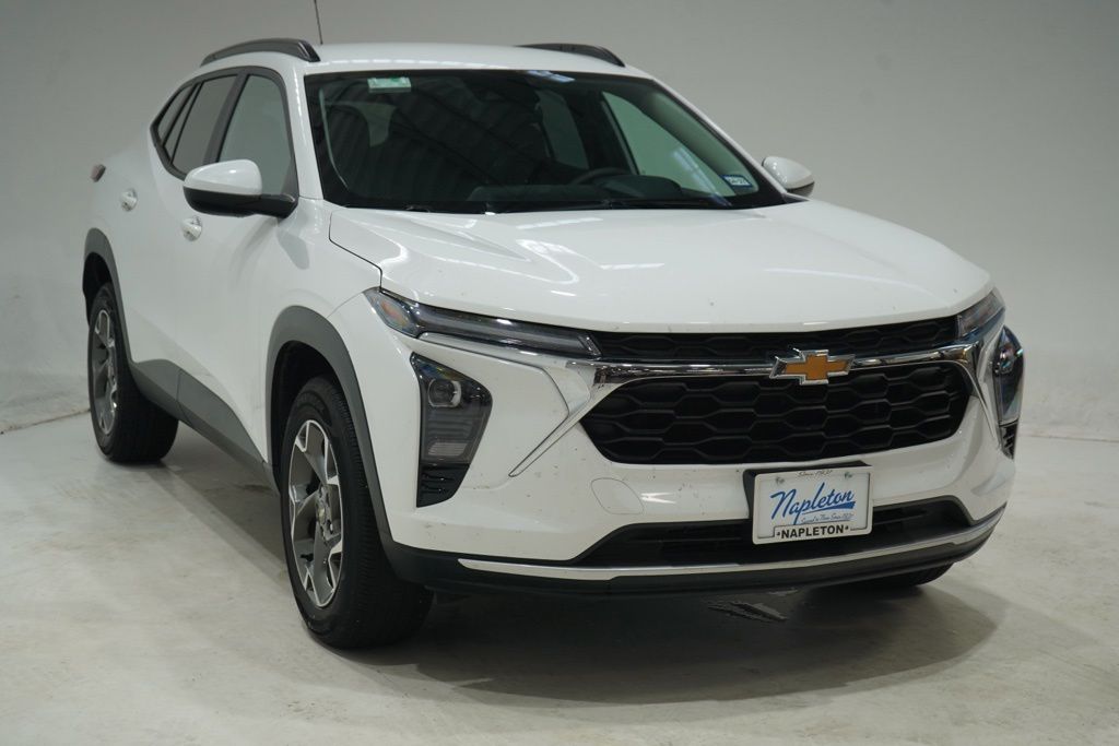 Summit White 2025 Chevrolet Trax SUV / Crossover Front-Wheel Drive 6-Speed Automatic