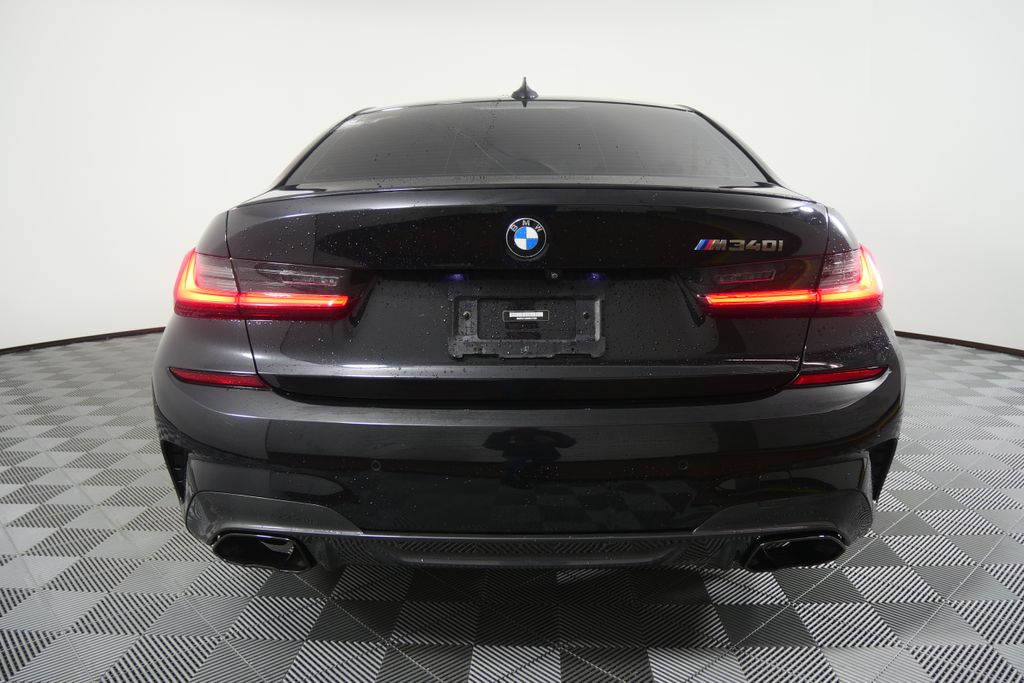 Thumbnail: 2022 BMW 3 Series - 4