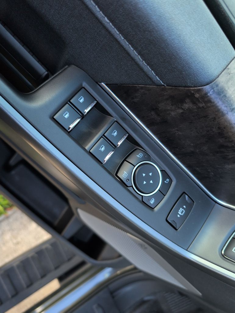 New 2026 Gray Ford Lariat image 29
