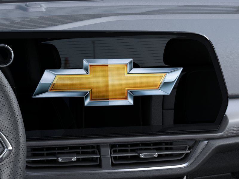 New 2026 Summit White Chevrolet LT image 20