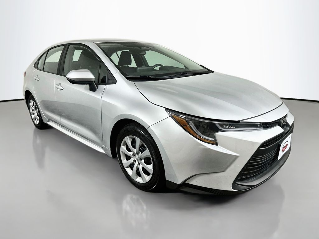 Thumbnail: 2024 Toyota Corolla - 3