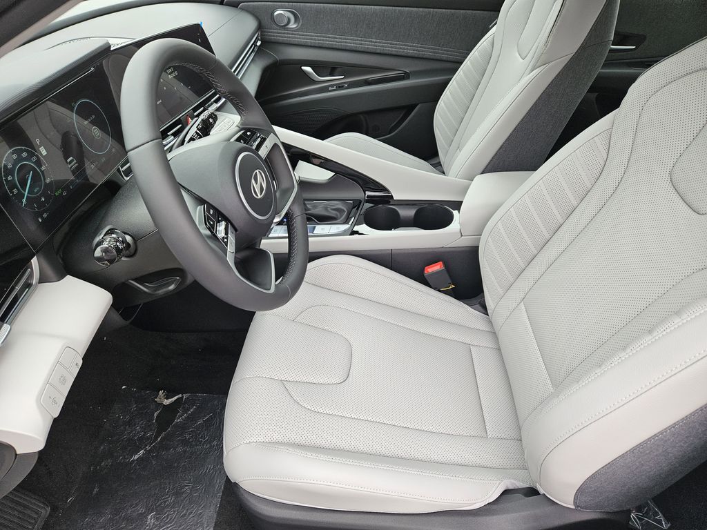 2025 Hyundai Elantra Hybrid