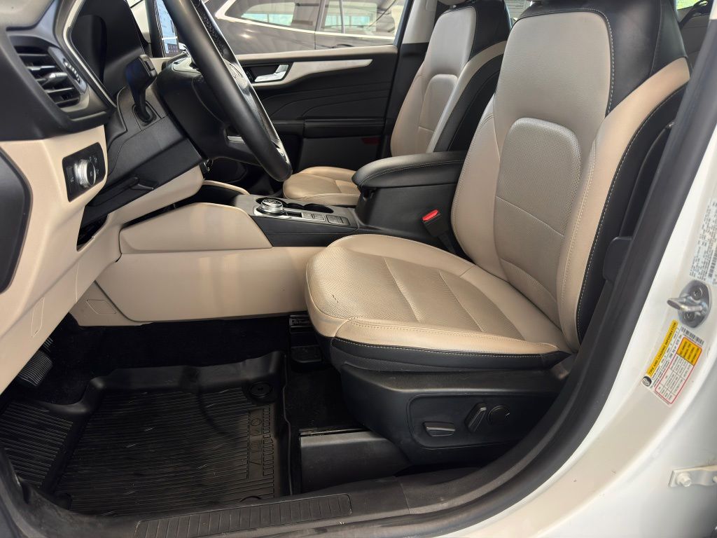 2021 Ford Escape SEL - 10