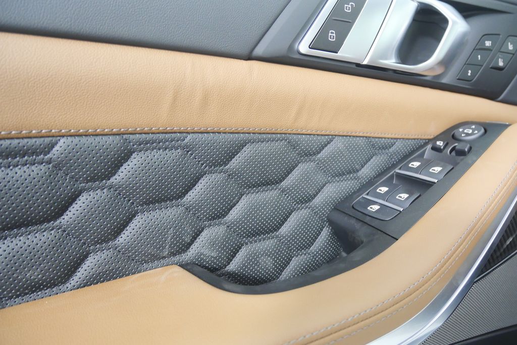 Thumbnail: 2026 BMW X5 - 10