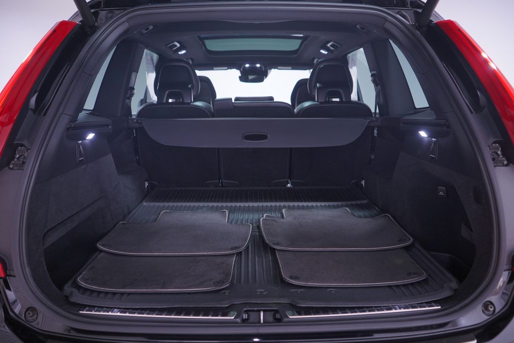 Thumbnail: 2017 Volvo XC90 - 22