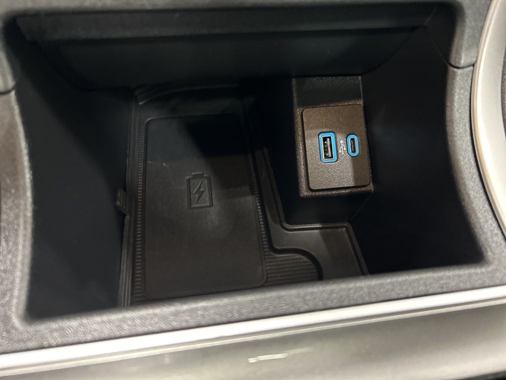 used 2024 Ford Edge car, priced at $26,527