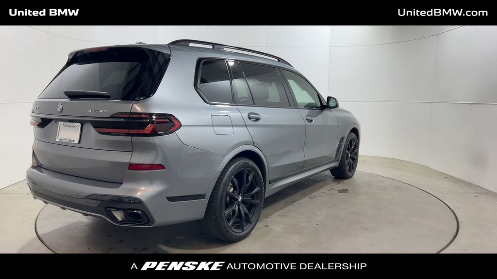 2024 BMW X7 xDrive40i 8