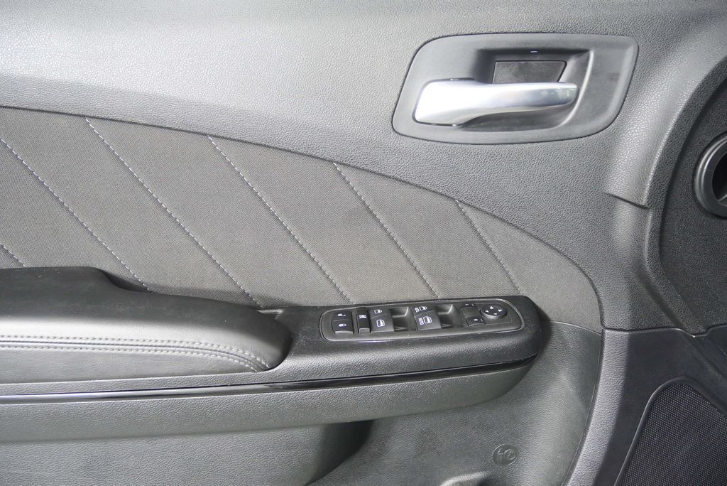 Thumbnail: 2023 Dodge Charger - 9