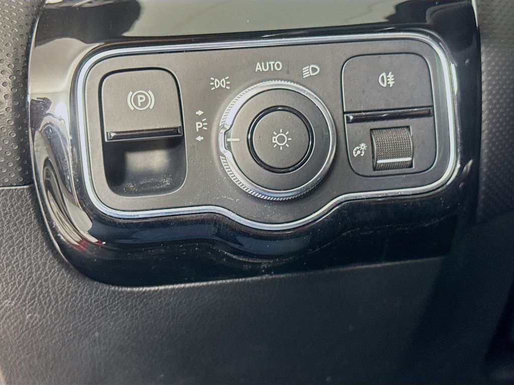 Used Car 2021 Mercedes-benz Cla  Cla 250 For Sale Under $30,000 In Austin, Texas