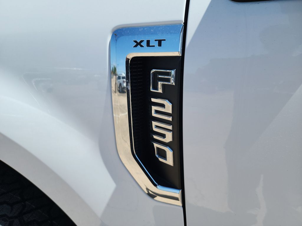 2022 Ford F-250SD XLT photo