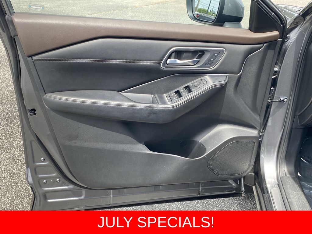 Used 2023 Nissan Rogue SUV
