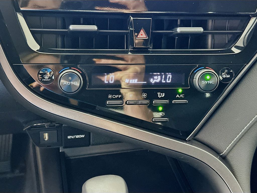 Thumbnail: 2023 Toyota Camry - 15