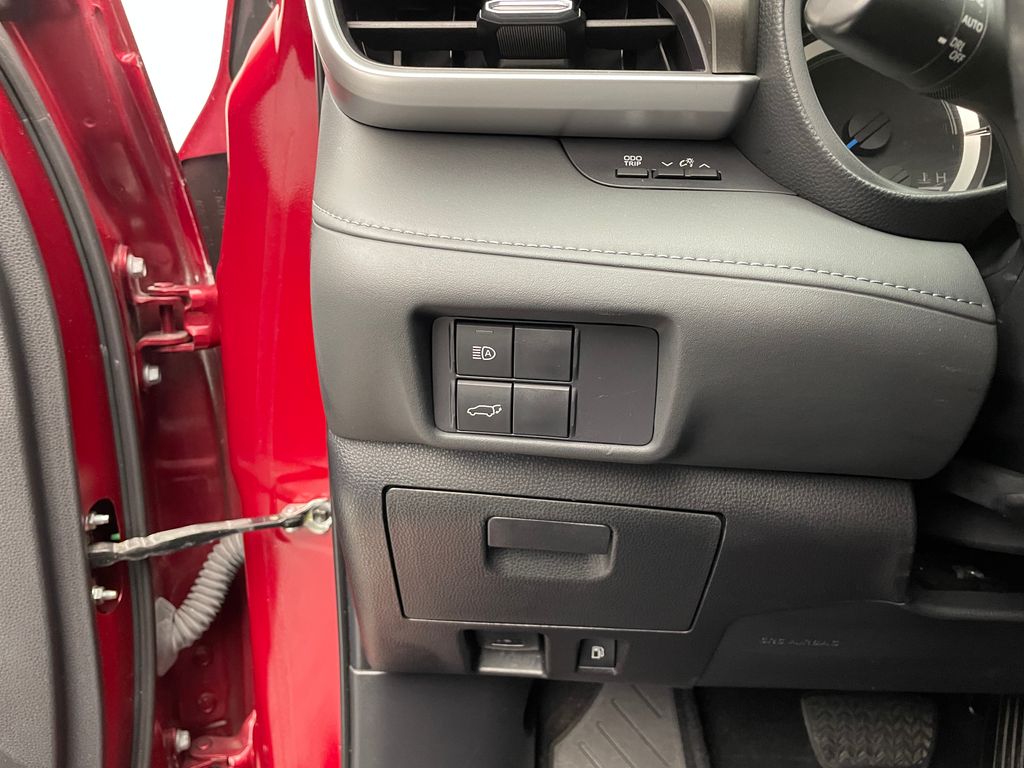 Thumbnail: 2022 Toyota Highlander - 20