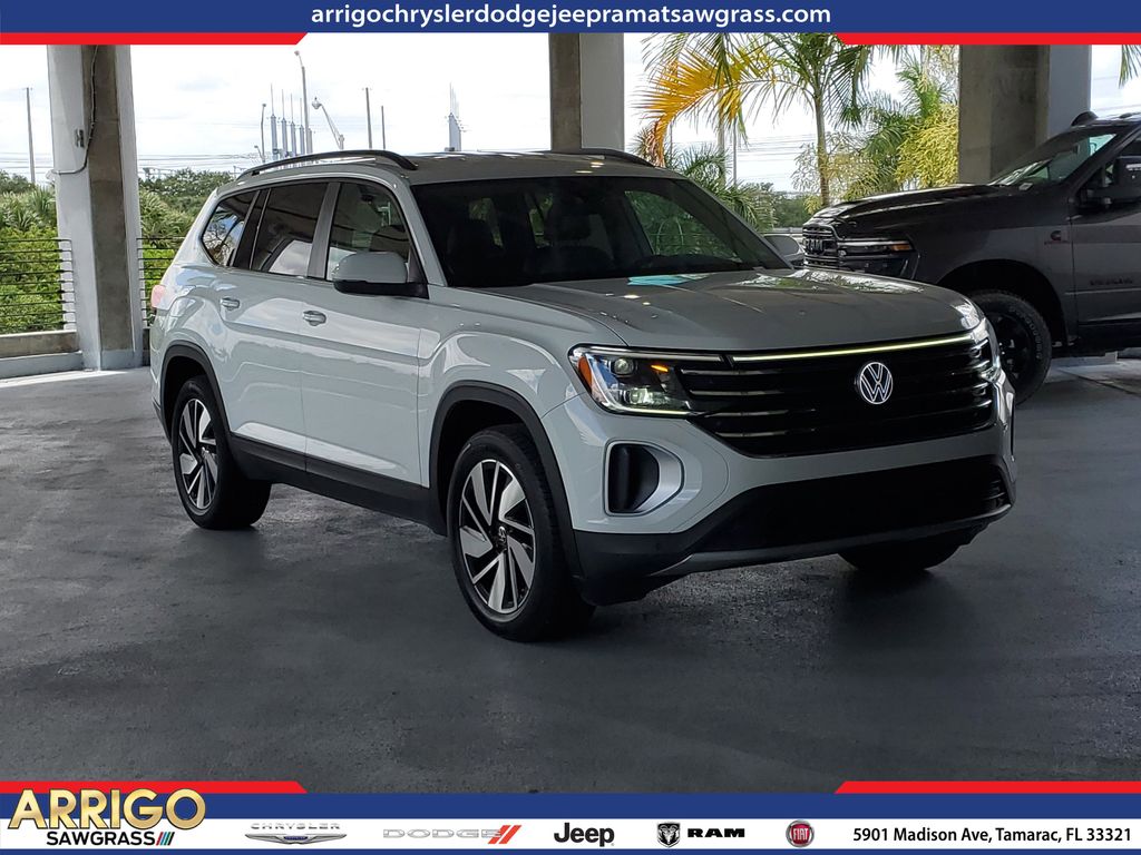 2025 Volkswagen Atlas 2.0T SE w/Technology
