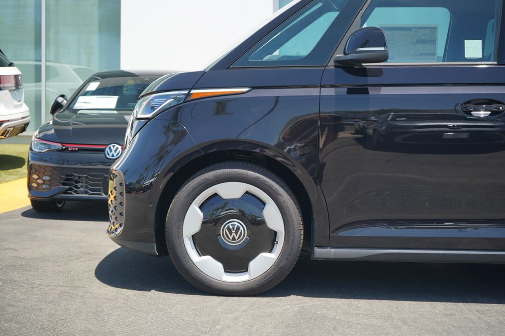 Thumbnail: 2025 Volkswagen ID.Buzz - 2