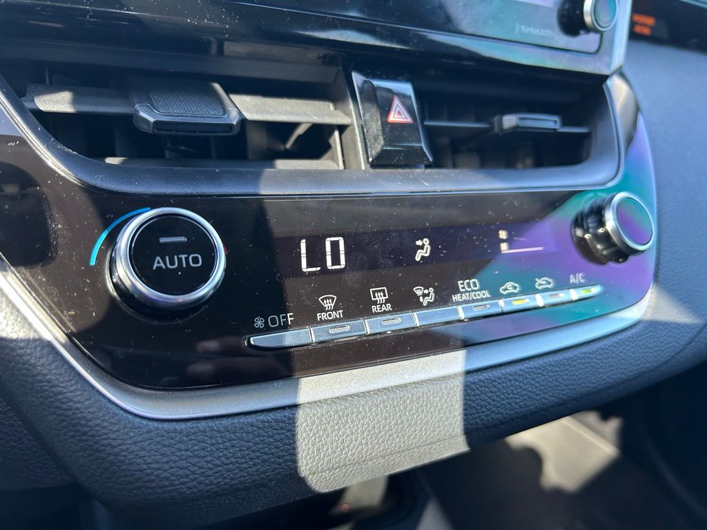 Thumbnail: 2022 Toyota Corolla - 19