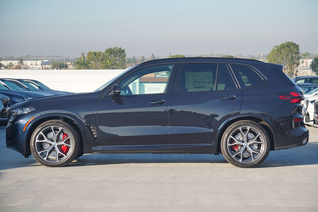 Thumbnail: 2026 BMW X5 - 4