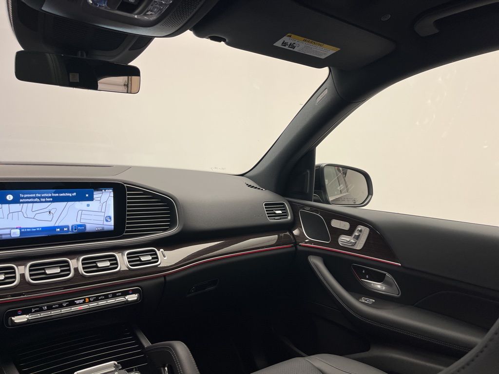 Thumbnail: 2025 Mercedes-Benz GLE - 27