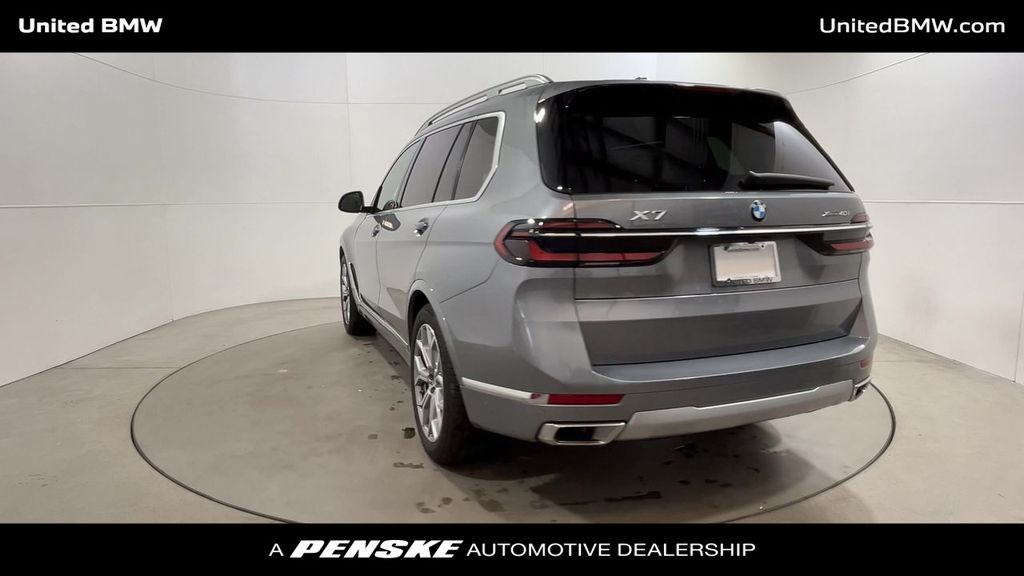 2025 BMW X7 xDrive40i 7