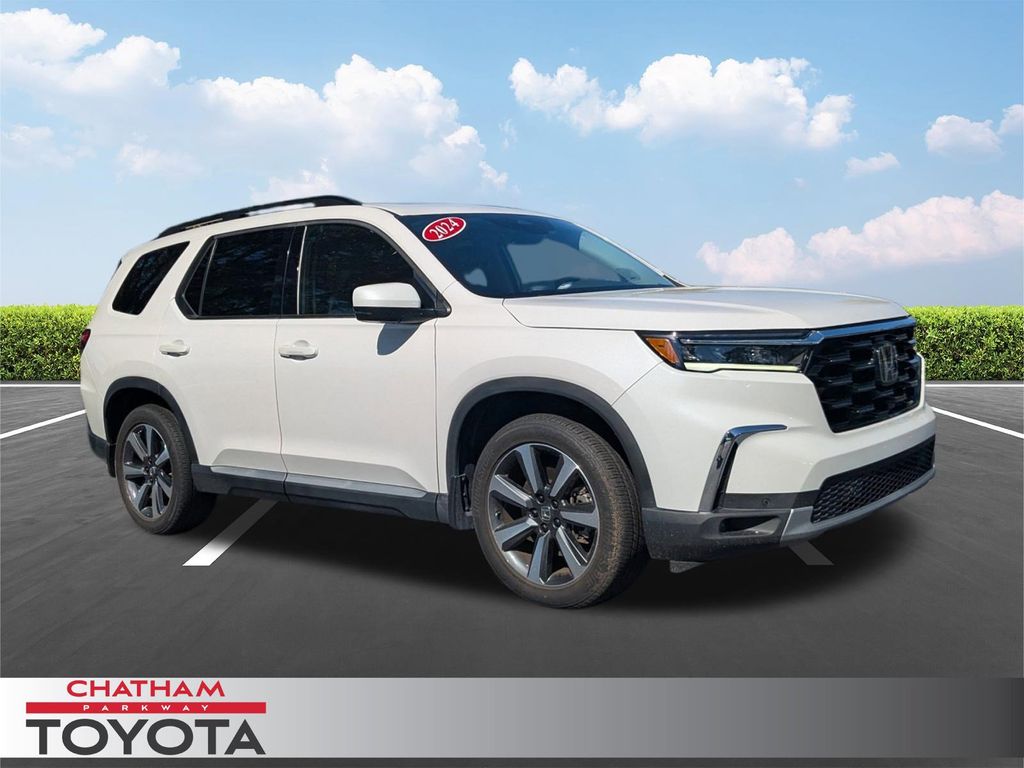 2024 Honda Pilot Touring AWD's photo
