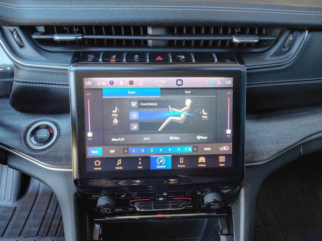 Used Car 2023 Jeep Grand Cherokee L  Limited For Sale Under $30,000 In Austin, Texas