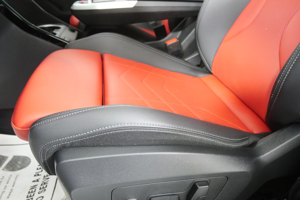 Thumbnail: 2025 BMW X2 - 9