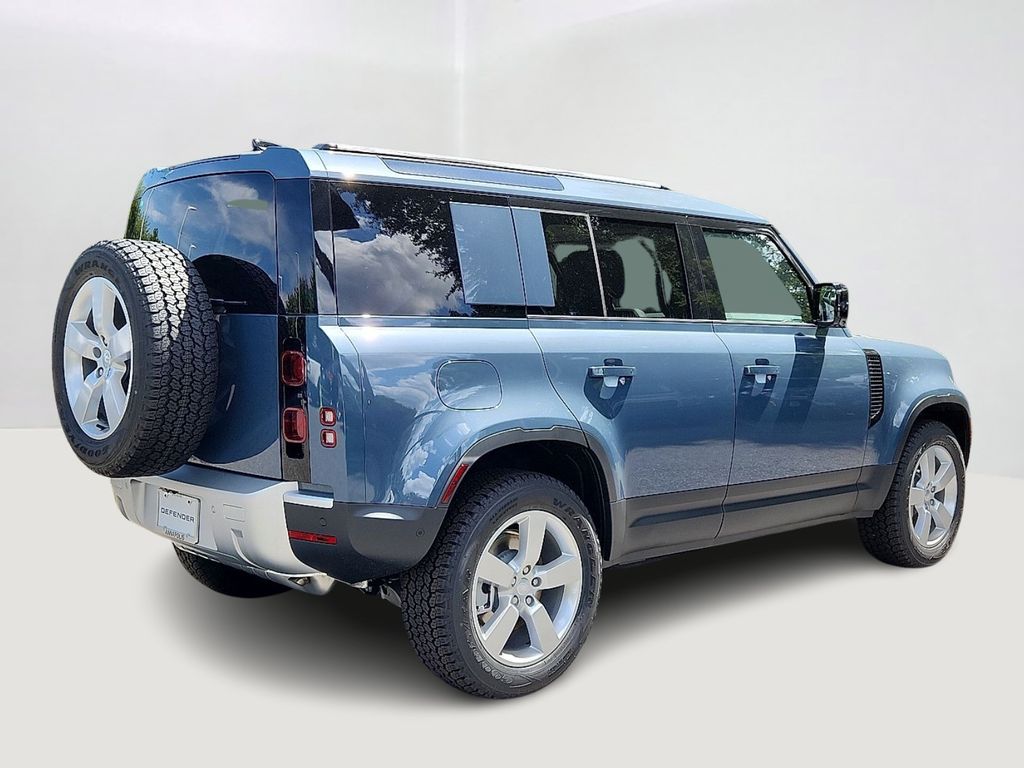 Thumbnail: 2025 Land Rover Defender - 3