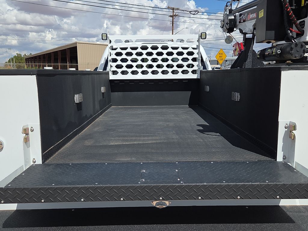 New 2026 White Ford XL image 15