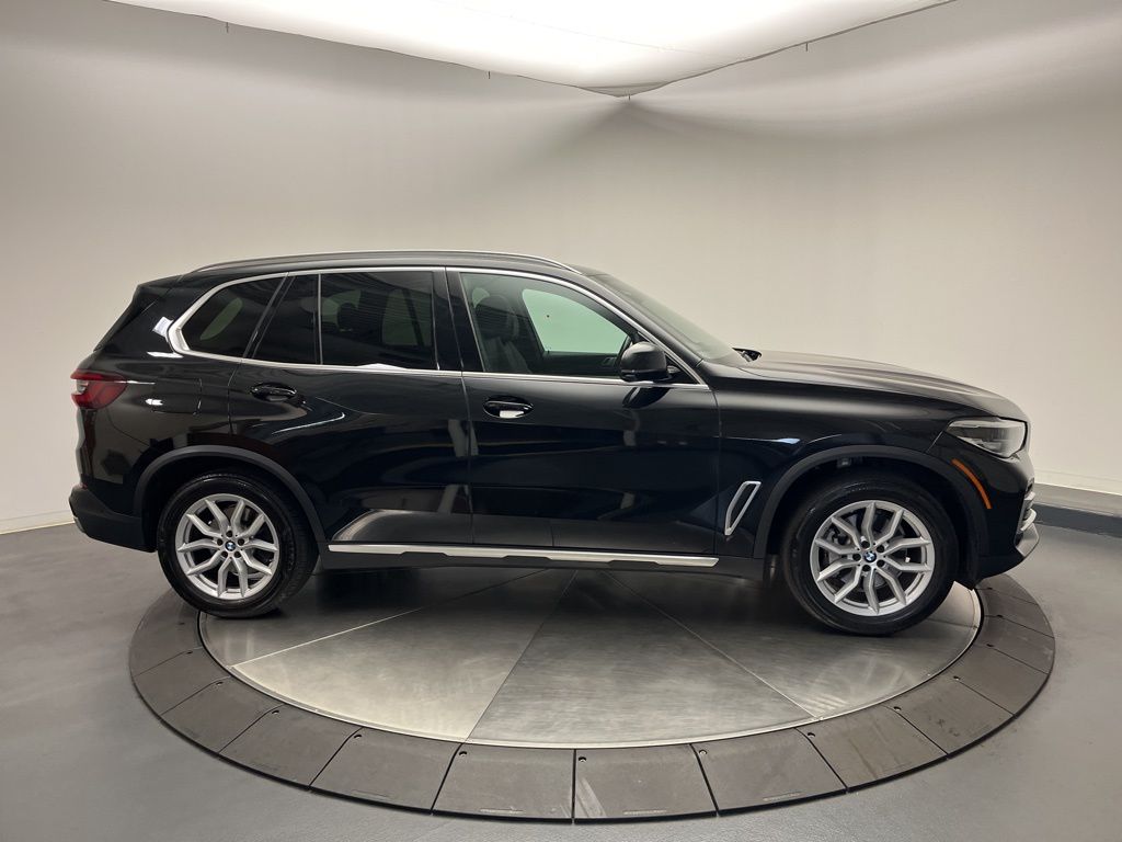 Thumbnail: 2021 BMW X5 - 6