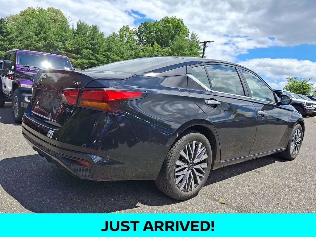 Used 2023 Nissan Altima Sedan
