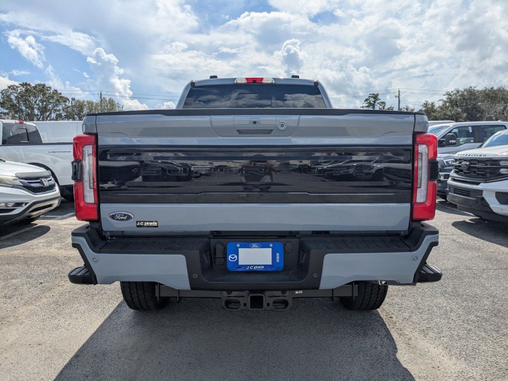 2026 Ford Super Duty F-250 SRW Platinum