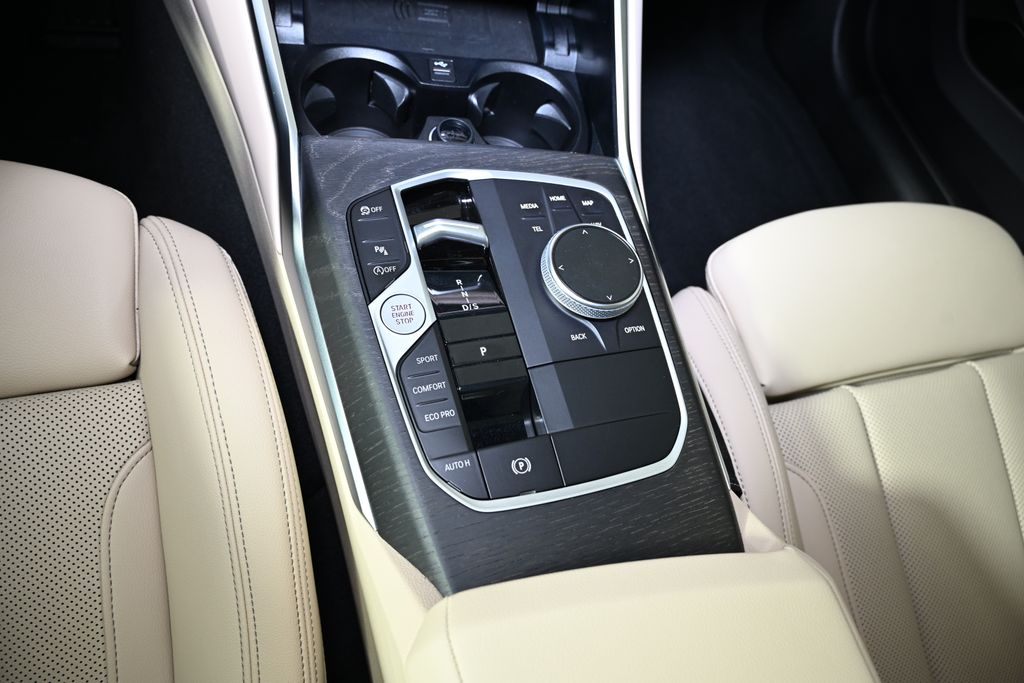 Thumbnail: 2023 BMW 3 Series - 19