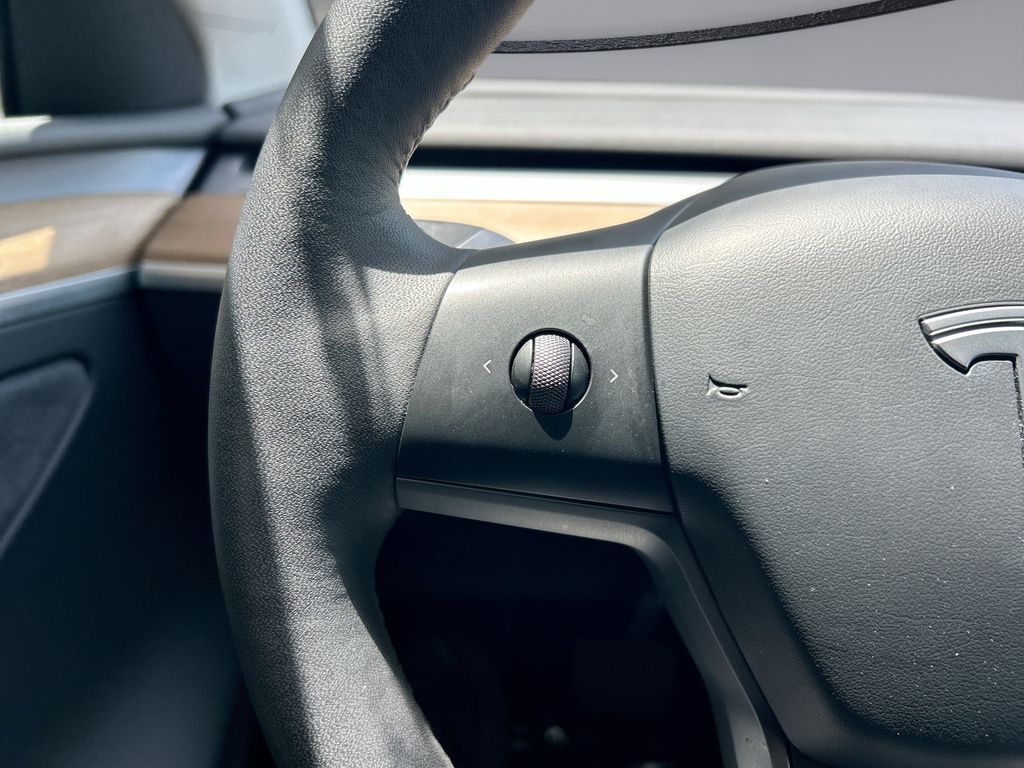 Thumbnail: 2023 Tesla Model Y - 22
