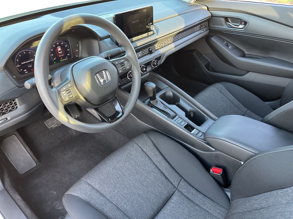 2024 Honda Accord LX 18