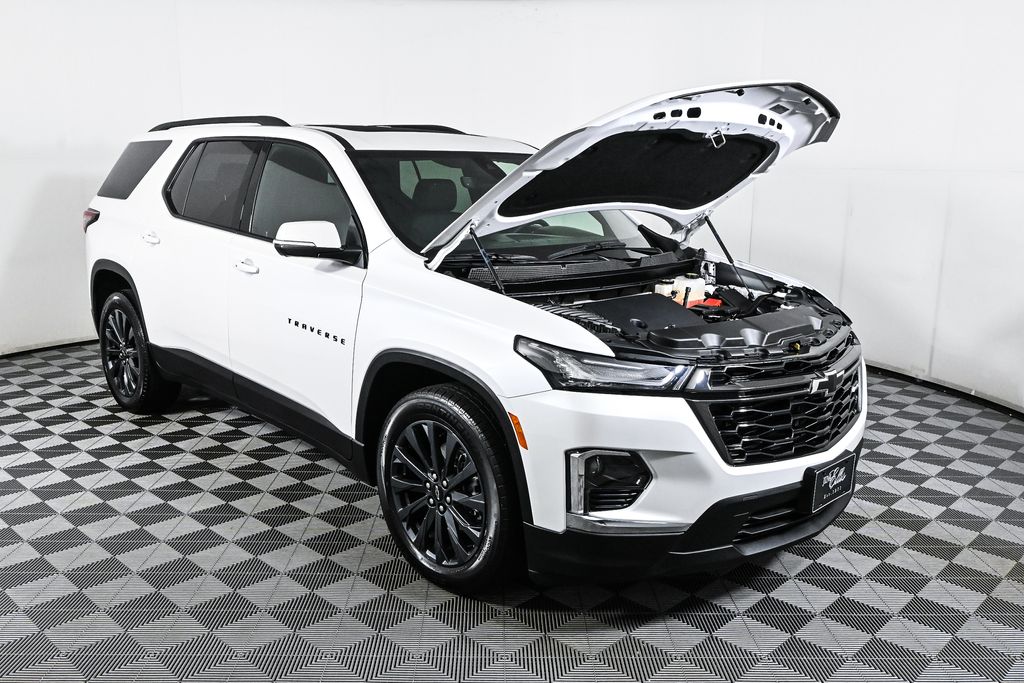 2022 Chevrolet Traverse RS 33