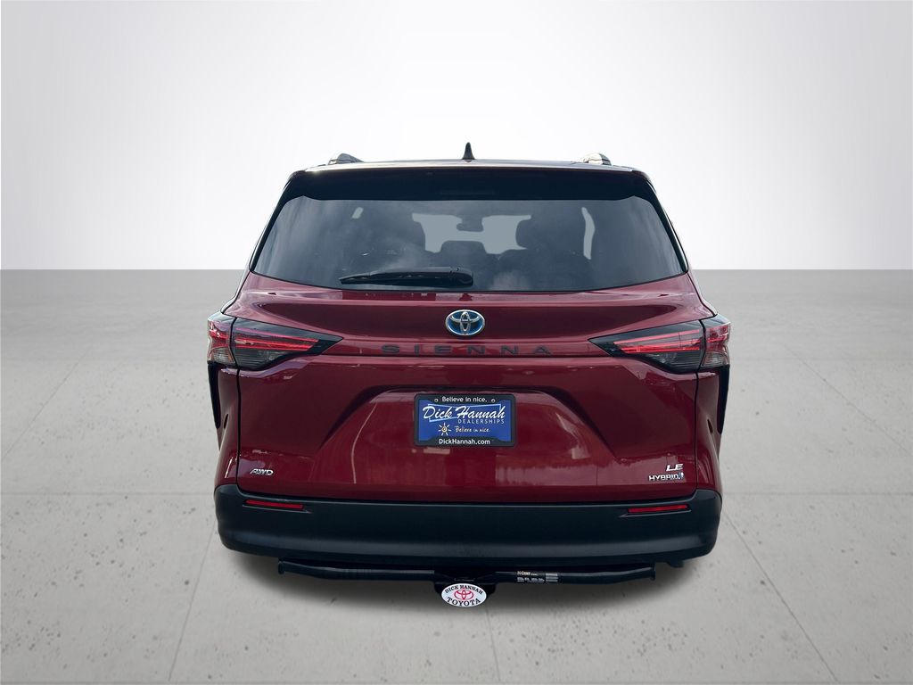 2021 Toyota Sienna LE