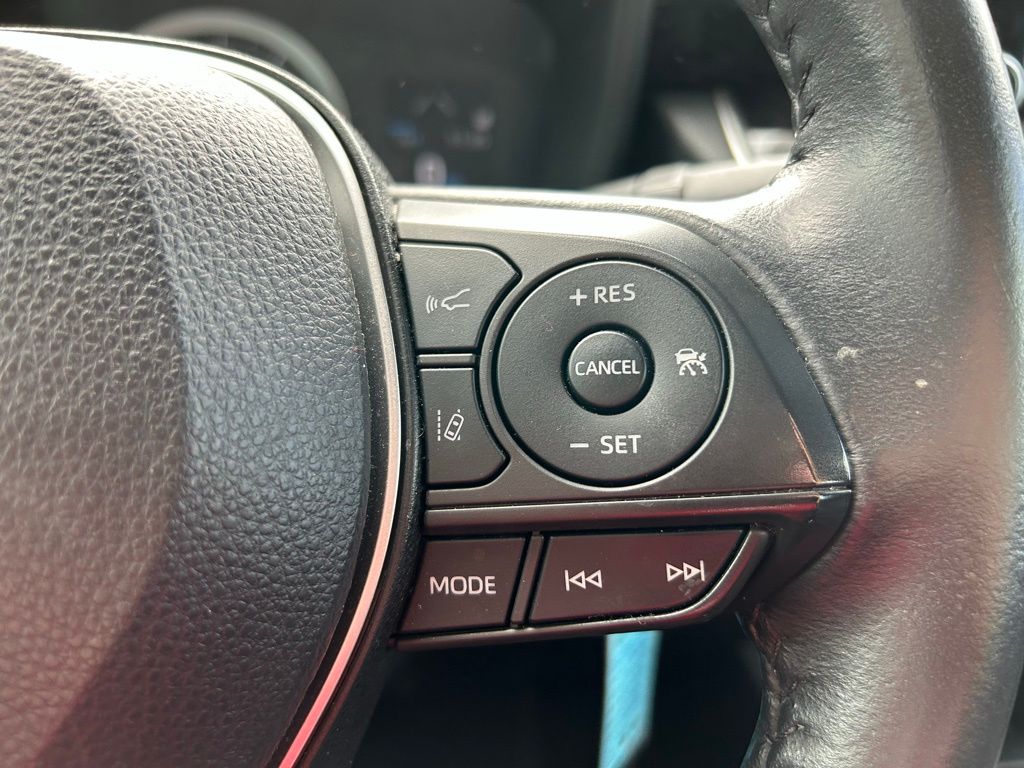 Thumbnail: 2022 Toyota Corolla - 17