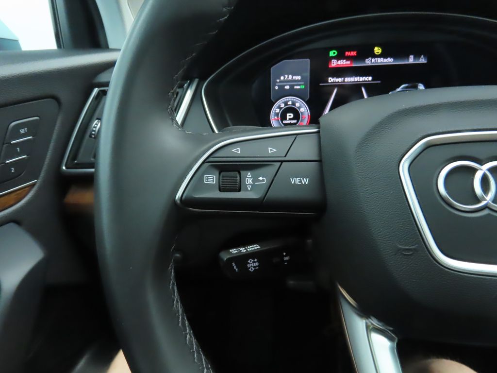 2022 Audi Q5 e Premium Plus 11