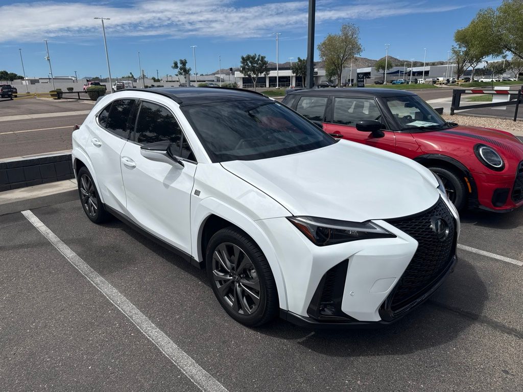 Thumbnail: 2024 Lexus UX - 9