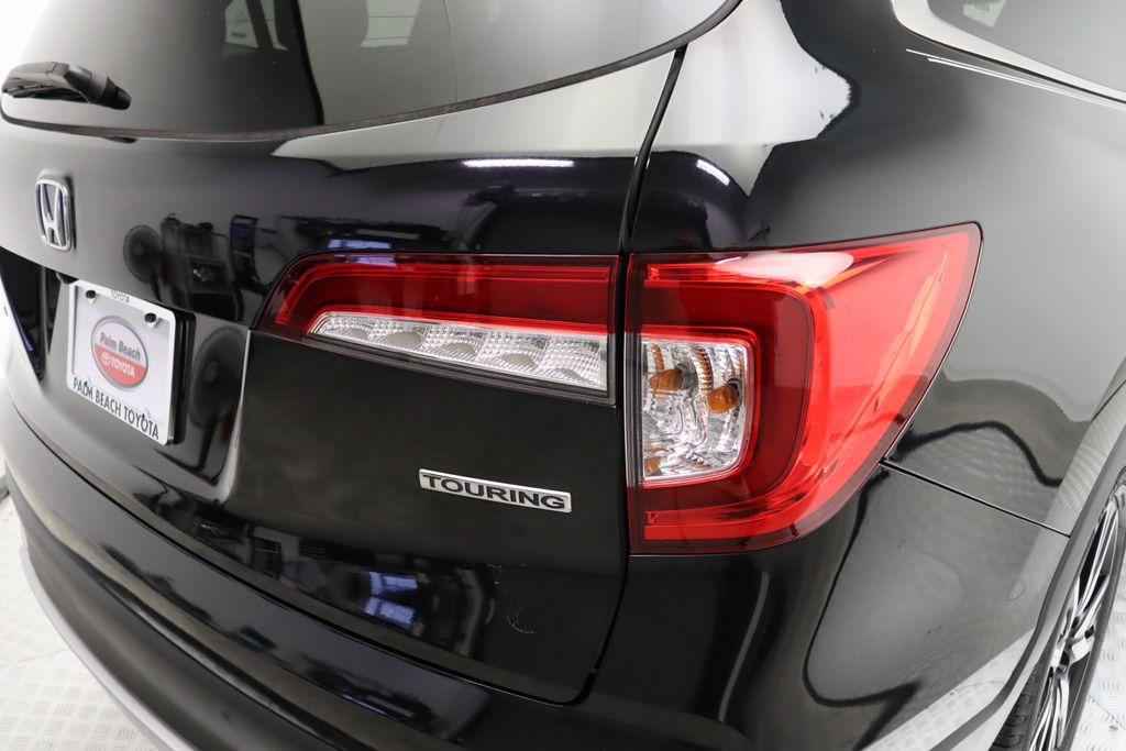 Thumbnail: 2019 Honda Pilot - 9