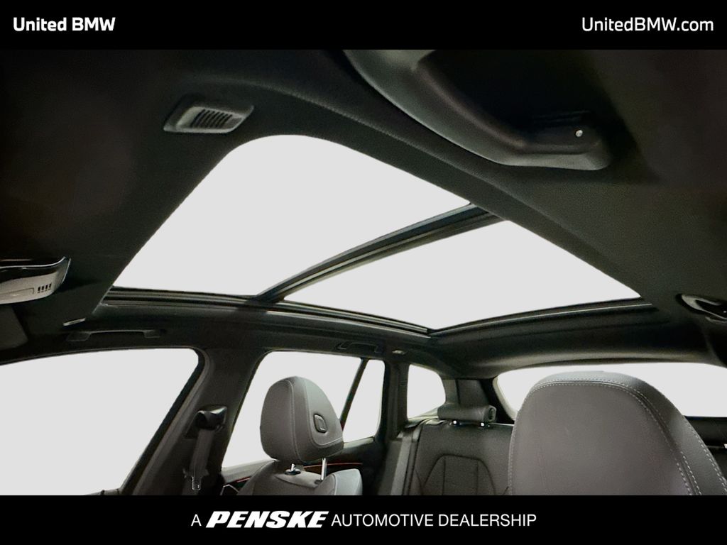 Thumbnail: 2022 BMW X3 - 12