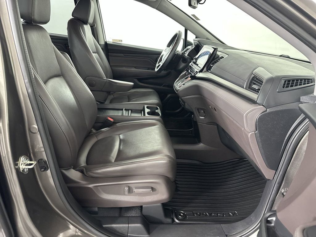 2019 Honda Odyssey Touring 11